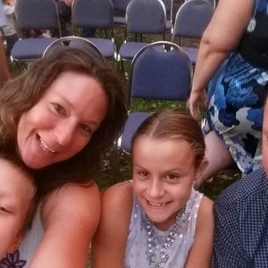 Meet your Posher, Liz